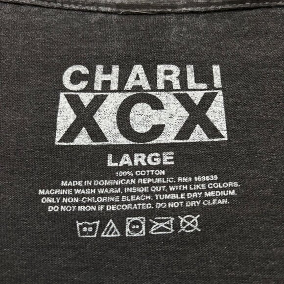 CharliXCX Brat Neon Logo Tshirt size large - Picture 4 of 4